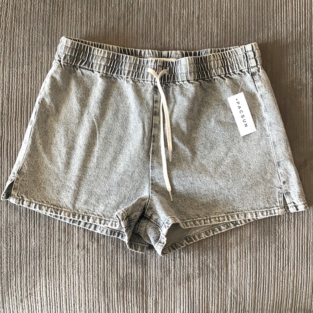 Pac Sun Women’s Casual Shorts / NWT